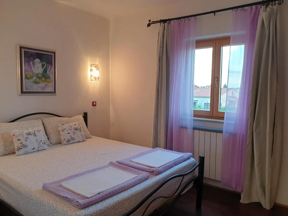 Apartments Adri, Parking In The Yard Rovinj 0*,