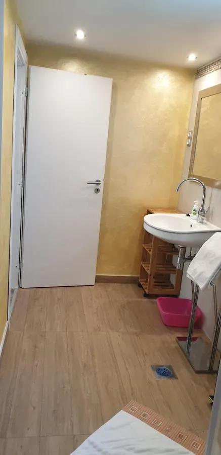 Apartments Adri, Parking In The Yard Rovinj Croatia