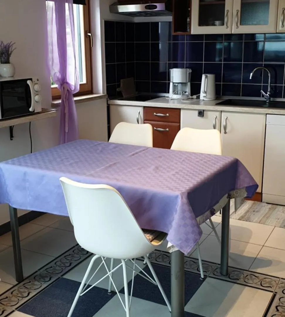 Apartments Adri, Parking In The Yard Rovinj